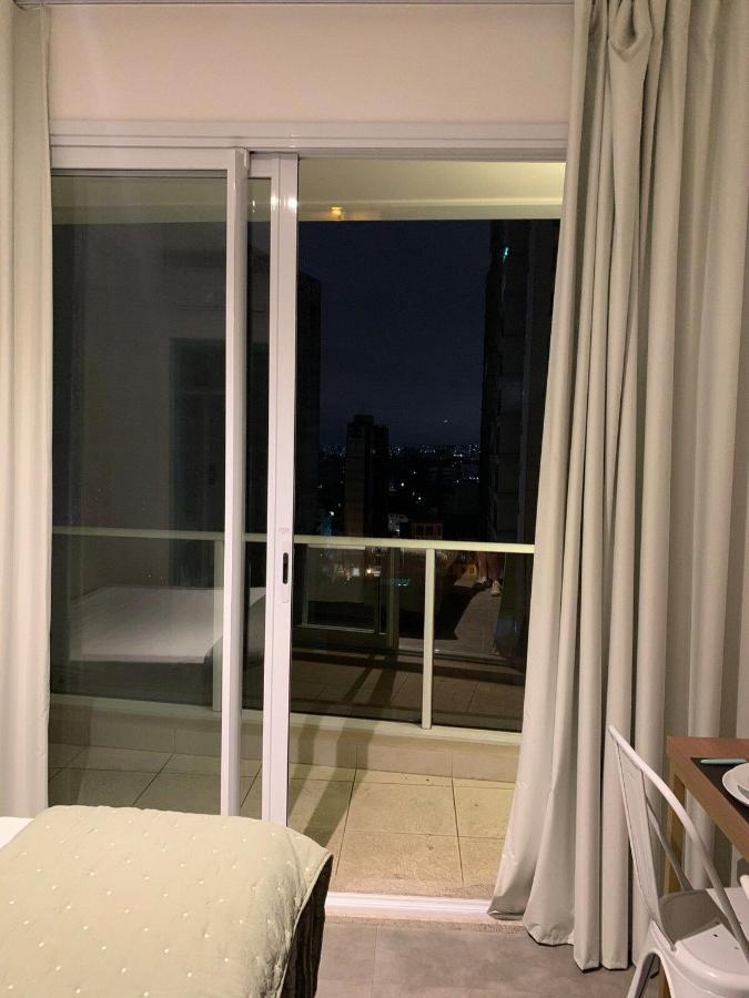 Apartment Maravilhoso Ao Lado Do Metro